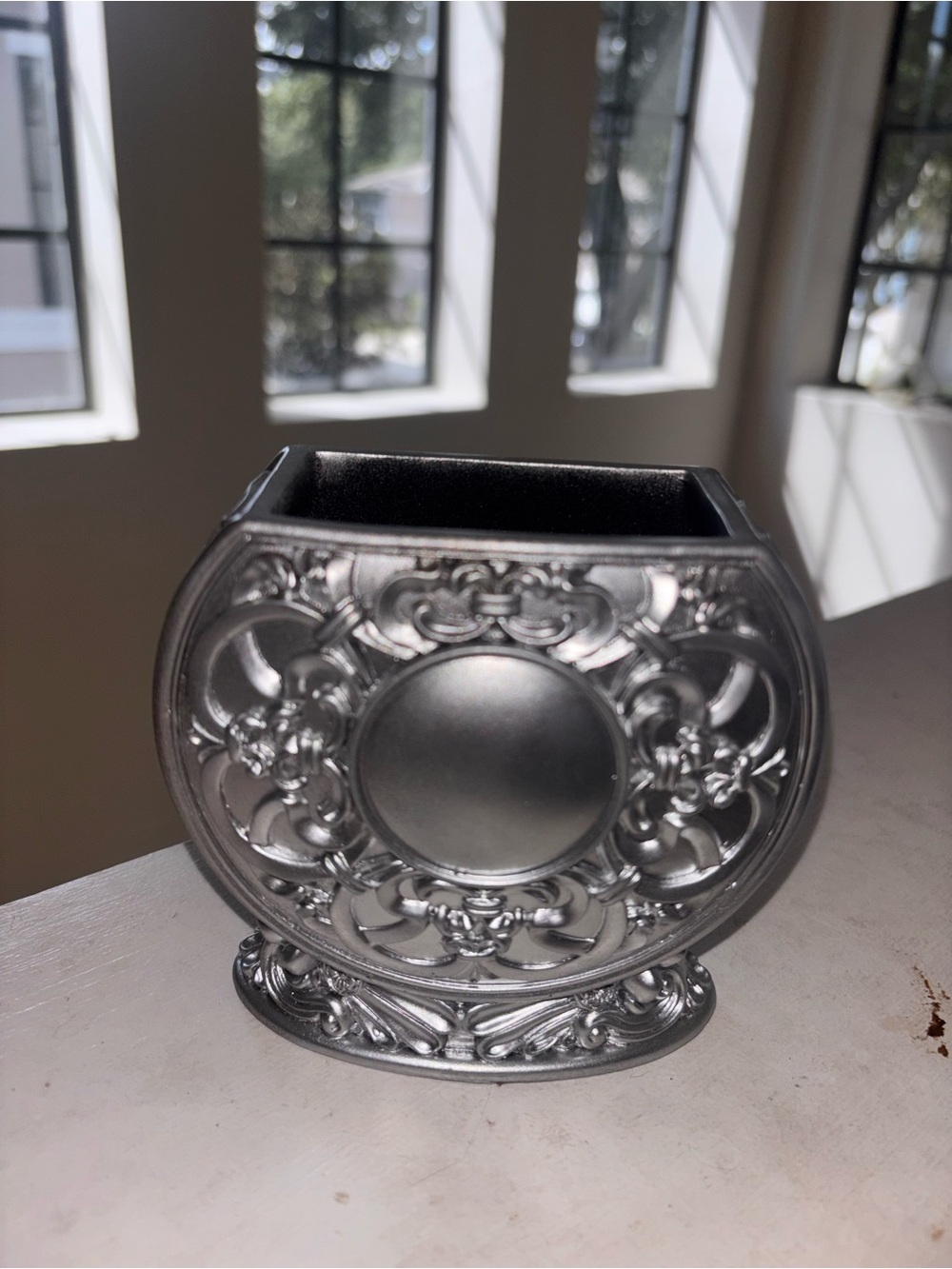 Elegant Silver Decorative Vase - Brand